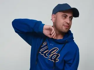 Videos show amateur AplhaNicolas